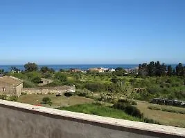 Rosal Giardini Naxos